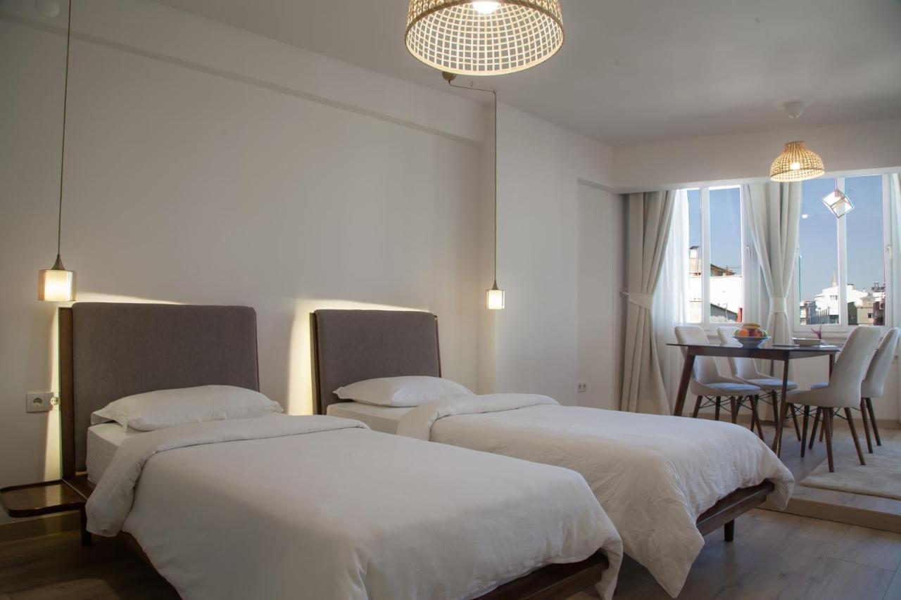 Mavi Avlu - Main Square Old Town Apartment Анталия Екстериор снимка
