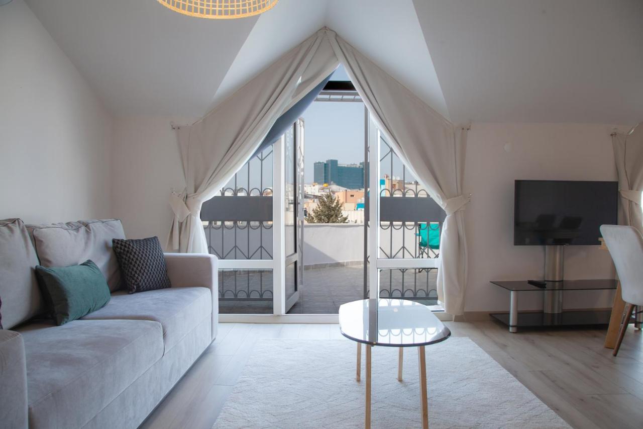 Mavi Avlu - Main Square Old Town Apartment Анталия Екстериор снимка