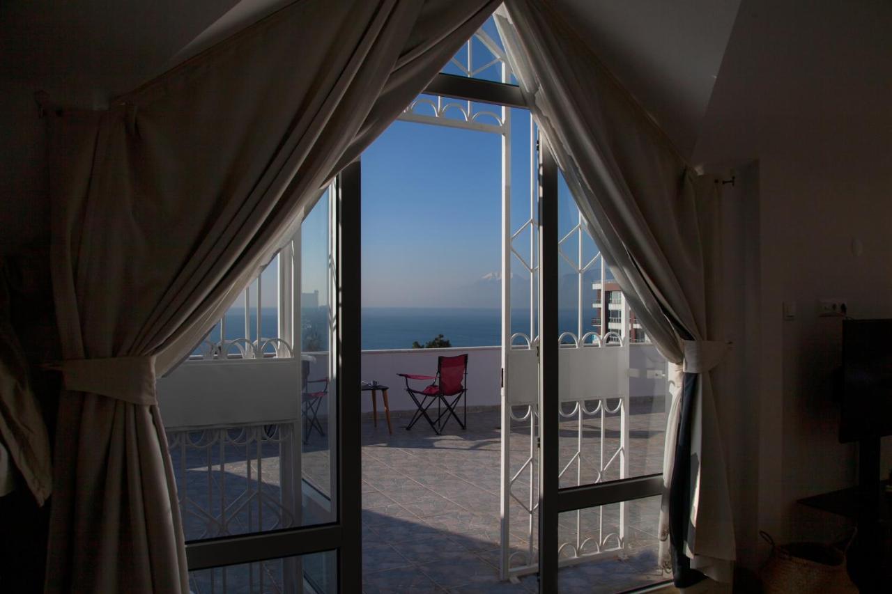 Mavi Avlu - Main Square Old Town Apartment Анталия Екстериор снимка